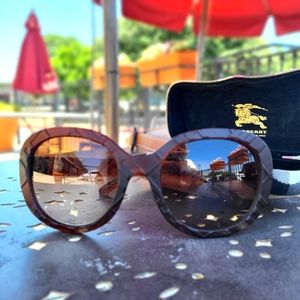 BURBERRY Sunnies BE 4218 3583 Matte Dark Havana/Gold/Brown Gradient 56-21-140